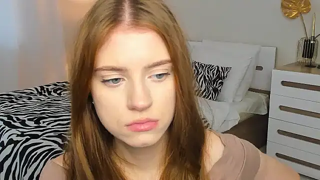 Erica_Kiss Live XXX Chat