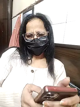 meenu_bhabhi547's Live XXX Chat