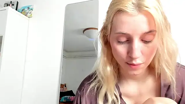 KenzieDawton's Webcam Show