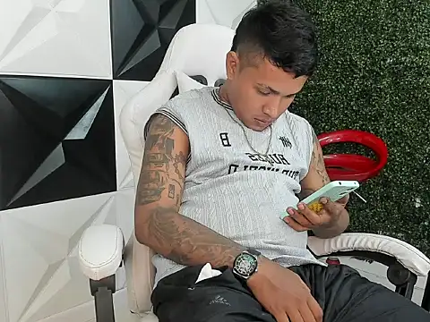 jerry_anderson18n Live XXX chat