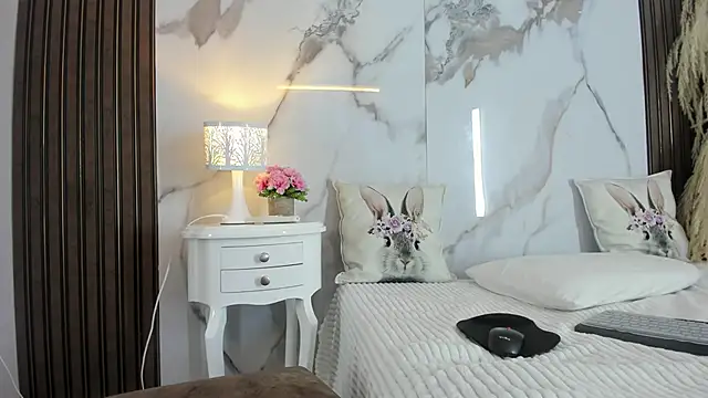 XXX chat uživo modela hannahill69