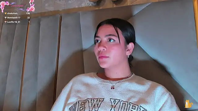 KimDevinne live XXX chat