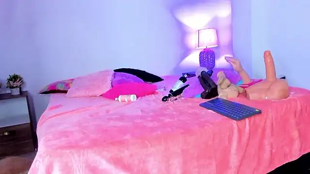 Chatroom XXX en direct de naomy_68