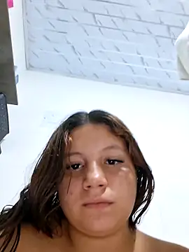 Virgin-Totona Live XXX-chat