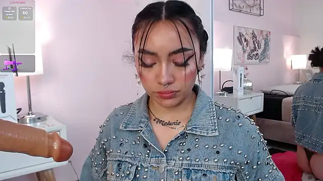 XXX chat uživo modela Brigith24