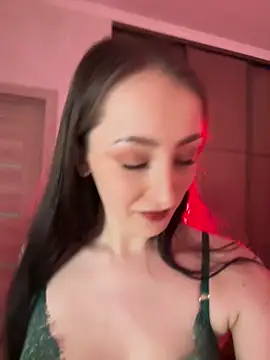 LuxBrunette_のライブXXXチャット