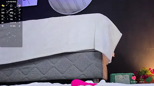 Noaah25_ live XXX chat