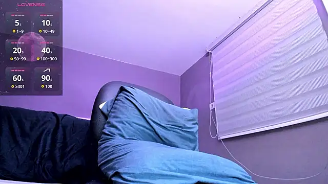 Masked_Top Live XXX Chat