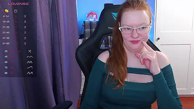 Lady_Inari live XXX chat