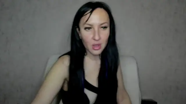 MissGulia live XXX chat