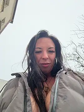 Almmaxxxx: онлайн-секс-чат