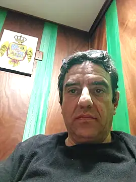 Czat XXX na żywo – FernandoReuterG