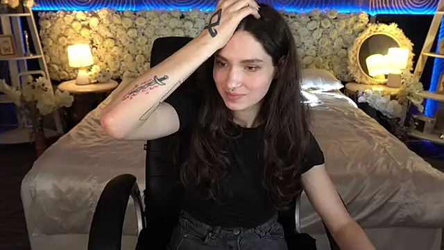 دردشة BabyFlowerr الجنسية المباشرة