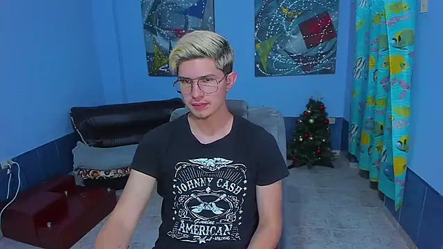 patrik_027 Chat XXX in diretta