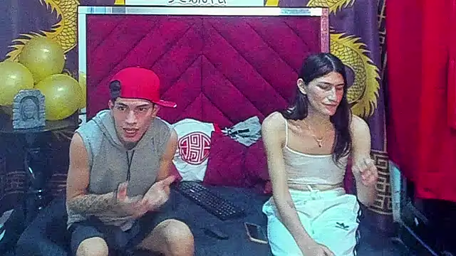 دردشة Pride_couple الجنسية المباشرة