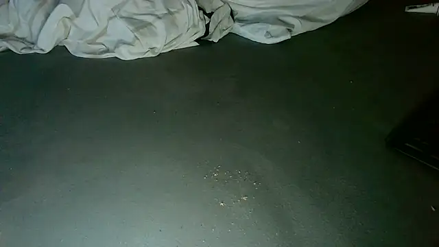 T0Yforeskin: онлайн-секс-чат