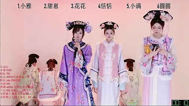 TNT-Sister élő XXX-chatje