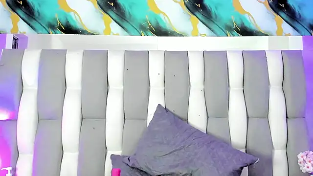 Chatroom XXX en direct de IsaDiiaz