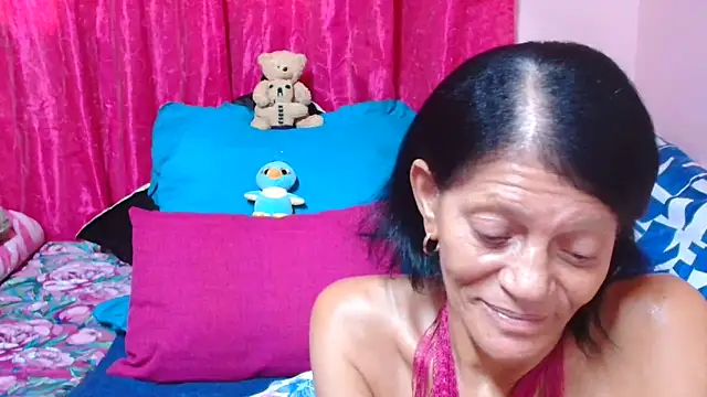 SLUTTYROXY: онлайн-секс-чат