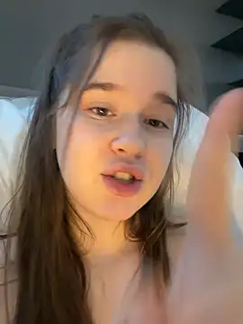 Онлайн чат XXX HornyGirlH