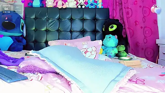 Thalia_girl21 在線直播表演