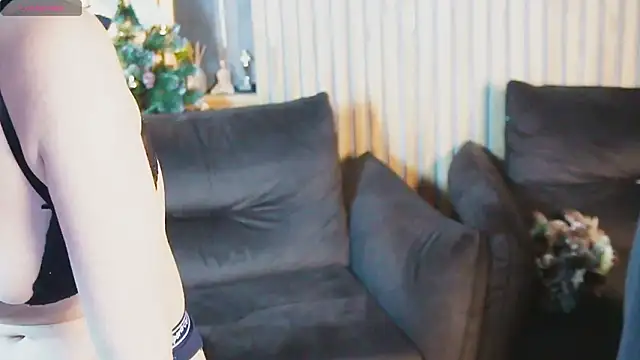 Онлайн чат XXX LiviaShy