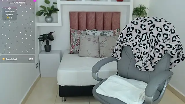 lucyrosse8 라이브 XXX 채팅