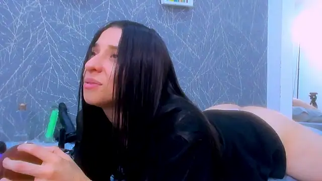 ViictoriiaSaenzのライブXXXチャット