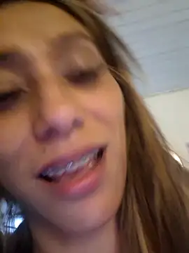 Онлайн чат XXX salome_drasin