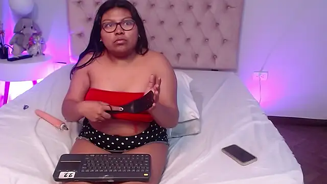 Chat XXX ao vivo de Kiri_Black_