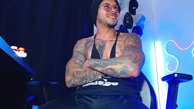 sebastian_horny 现场XXX聊天