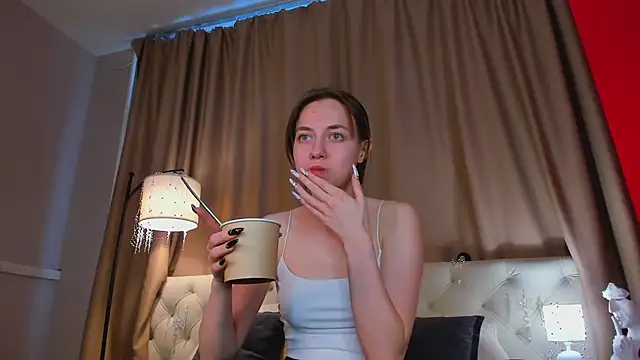 Skelerata Adlı Modelin Canlı XXX Sohbeti