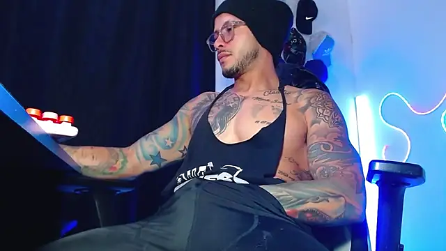 Онлайн чат XXX sebastian_horny