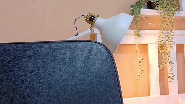 ParisFox_'s Live XXX Chat