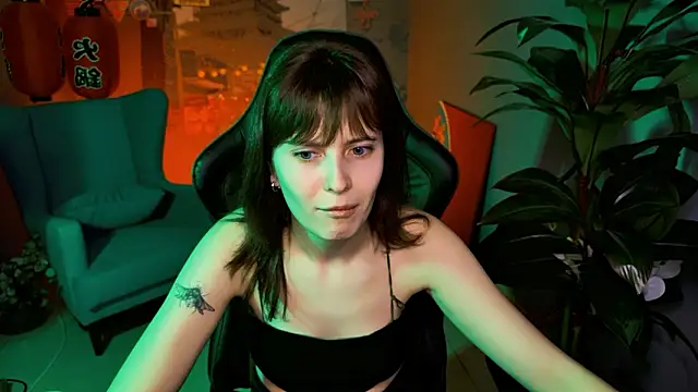 LolaAsmus: απευθείας συνομιλία ΧΧΧ