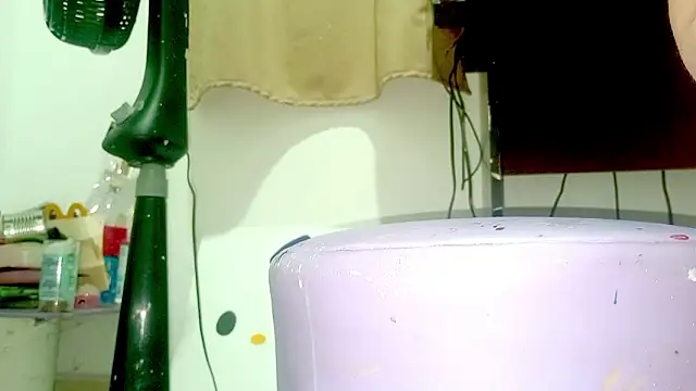 PetiteIvoryQueen19 – Live XXX-chat