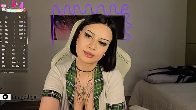 IamLuna2006 live XXX chat