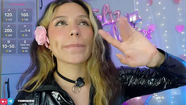 Yourrmuse_ live XXX chat