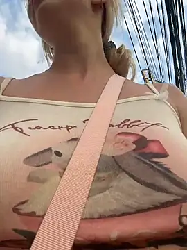 RonnieKiss' Live XXX Chat