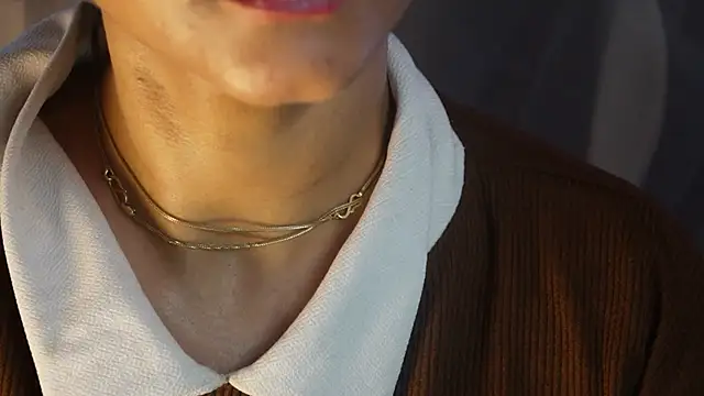 -AyeshaSinghania-'s Live XXX Chat