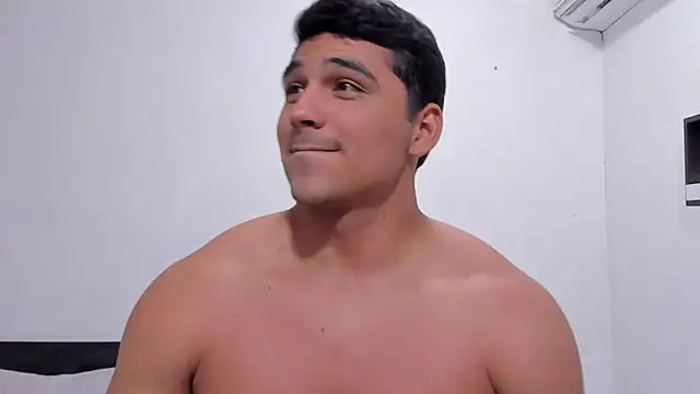 Živý XXX chat noah_belami