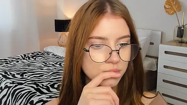 Erica_Kiss' Live XXX Chat