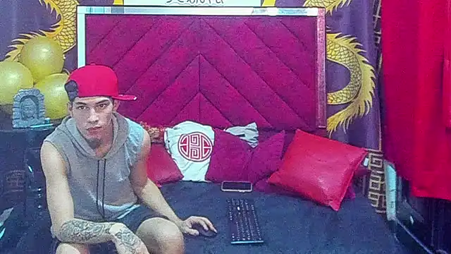 Pride_couple's Live XXX Chat