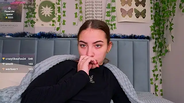 Chat XXX ao vivo de Fit_Brunette_