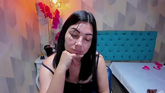 AdaFawxx Live XXX Chat