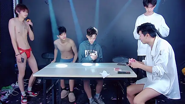 TNT-001's Live XXX Chat