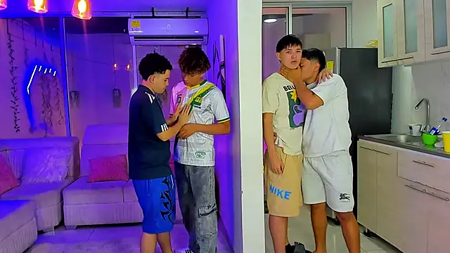 Houseofwarrios Chat XXX in diretta