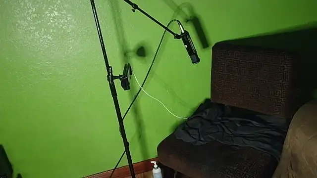 Sexslavescorpio Adlı Modelin Canlı XXX Sohbeti