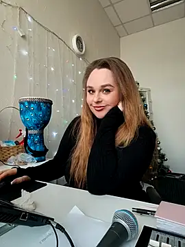 Chatroom XXX en direct de Juicy_PeachLux