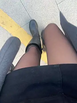 yimisun01 Live XXX-Chat